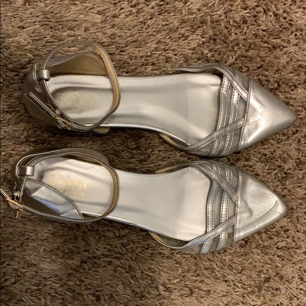 Esperanza sandals